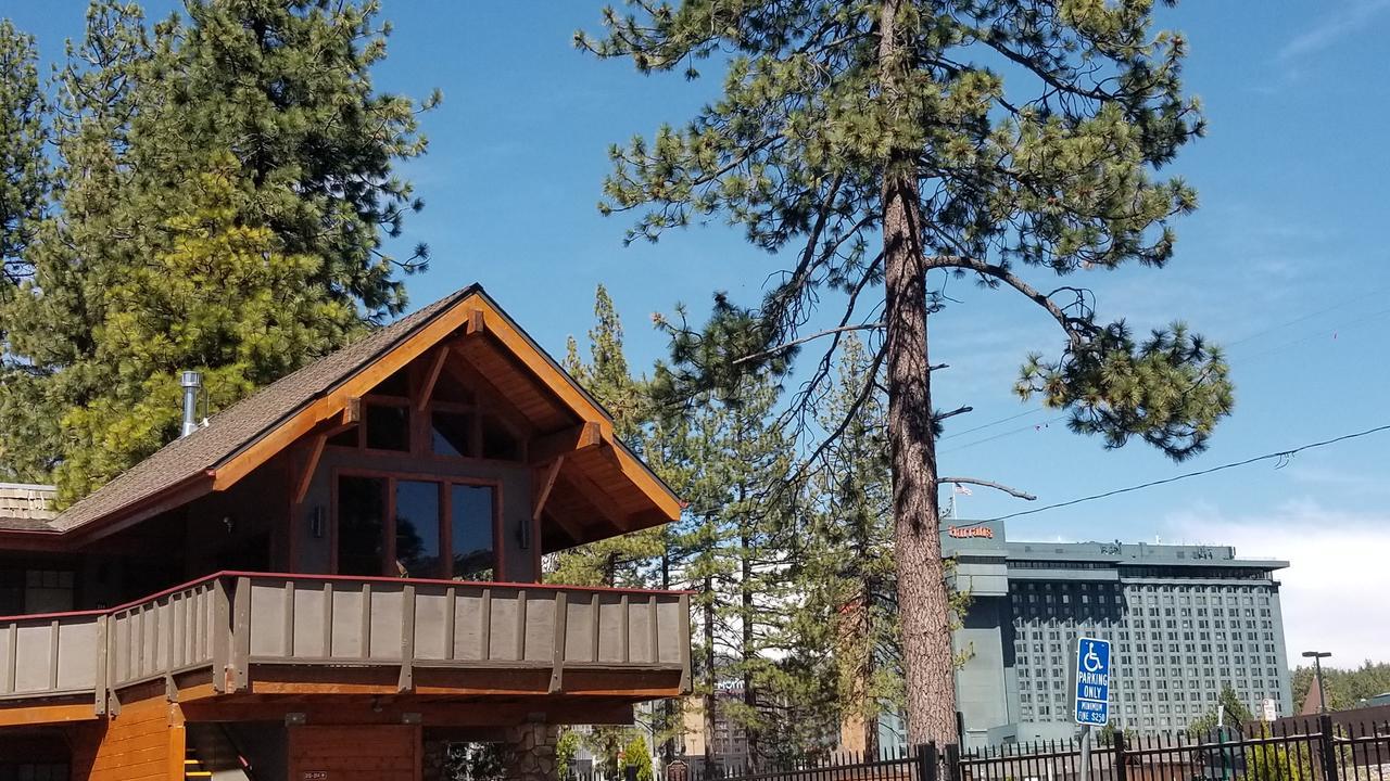 Gondola Tahoebeach Club *