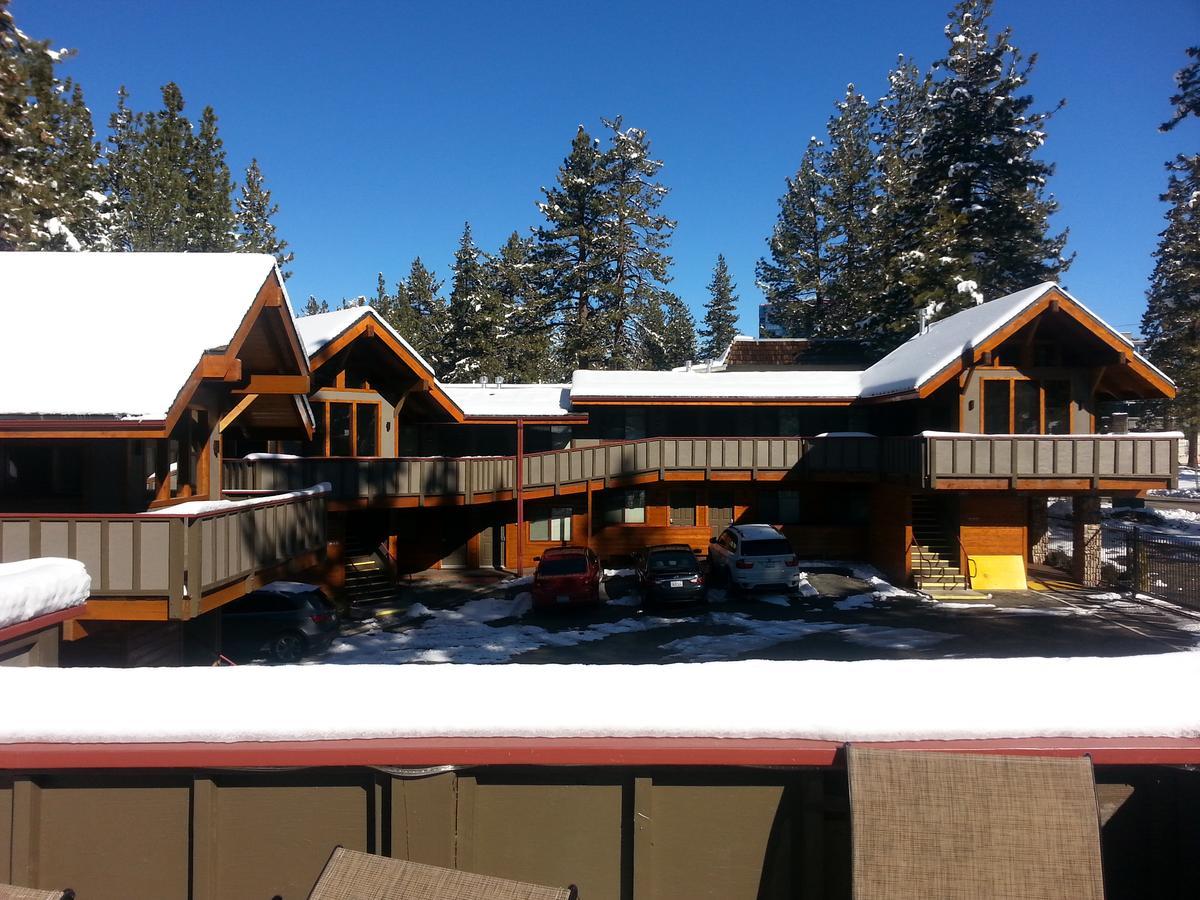 Gondola Tahoebeach Club Lodge