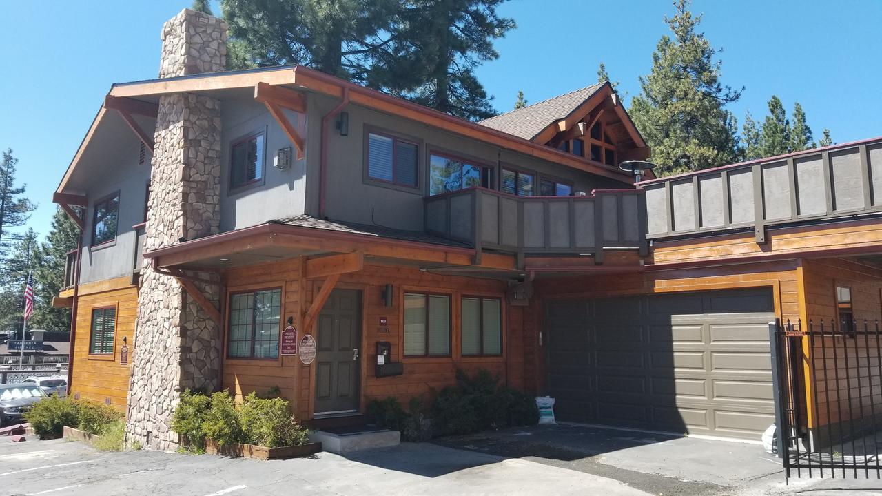 Lodge Gondola Tahoebeach Club