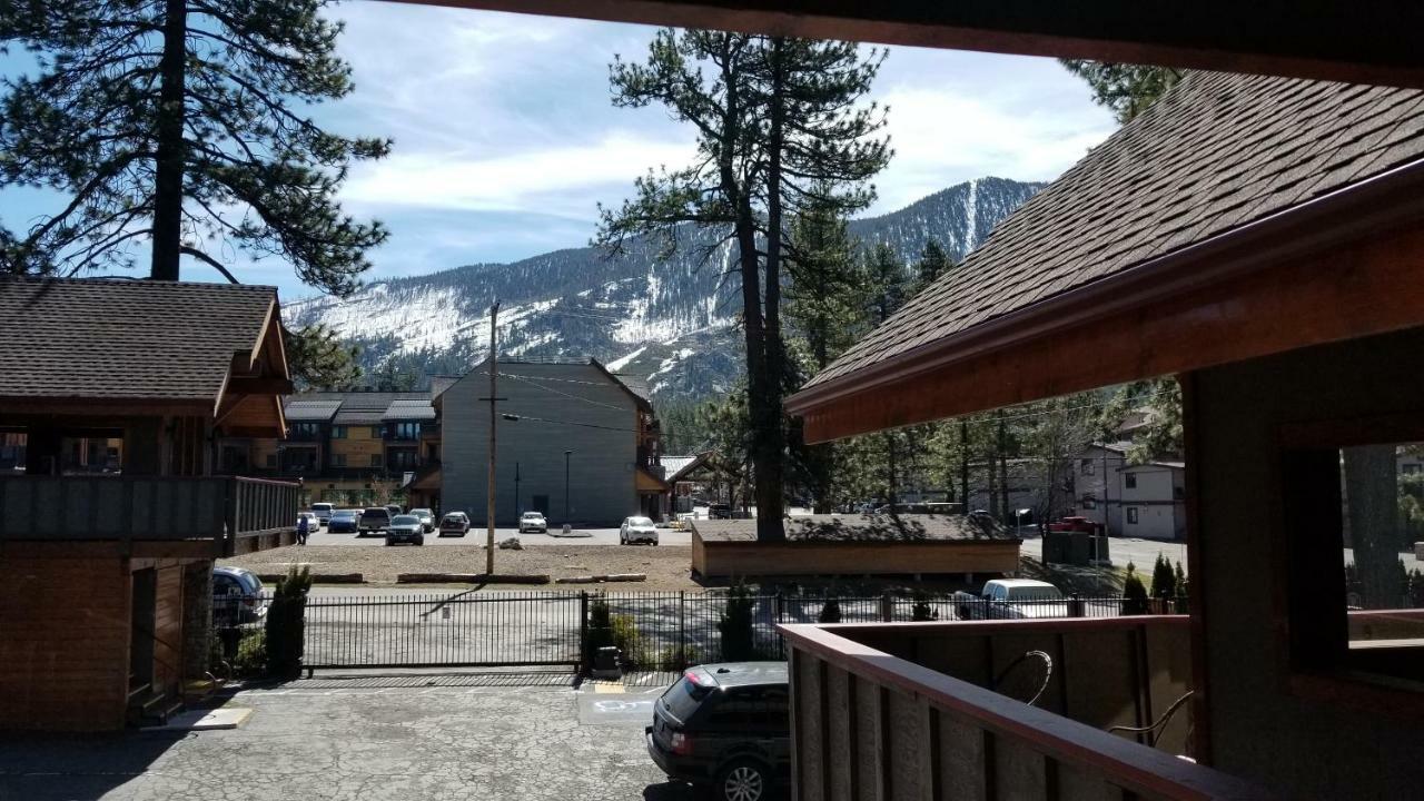 Gondola Tahoebeach Club
