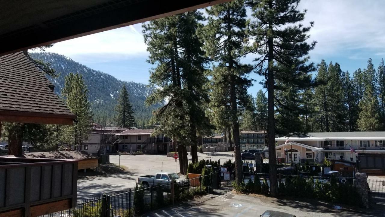 Gondola Tahoebeach Club Lodge